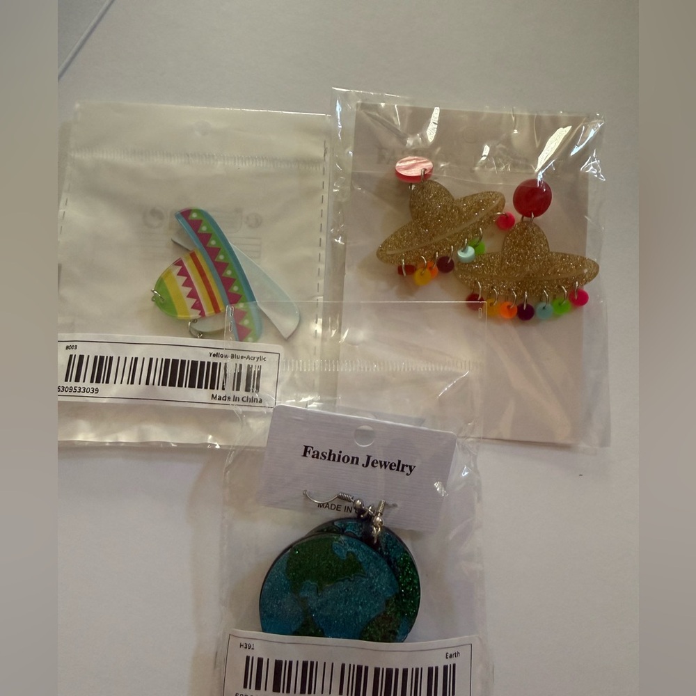 NWT Set of 3 Fun Fashion Earrings, Earth, Sombreros, Fiesta, Teachers, Students